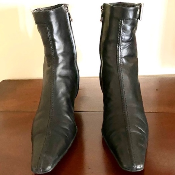 Authentic Prada Black Leather Kitten Heel Boot size 40 - Picture 1 of 11